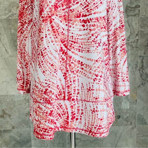 Chico’s Weekends UPF 50+ Crew-Neck Tee - Picture 3 of 7